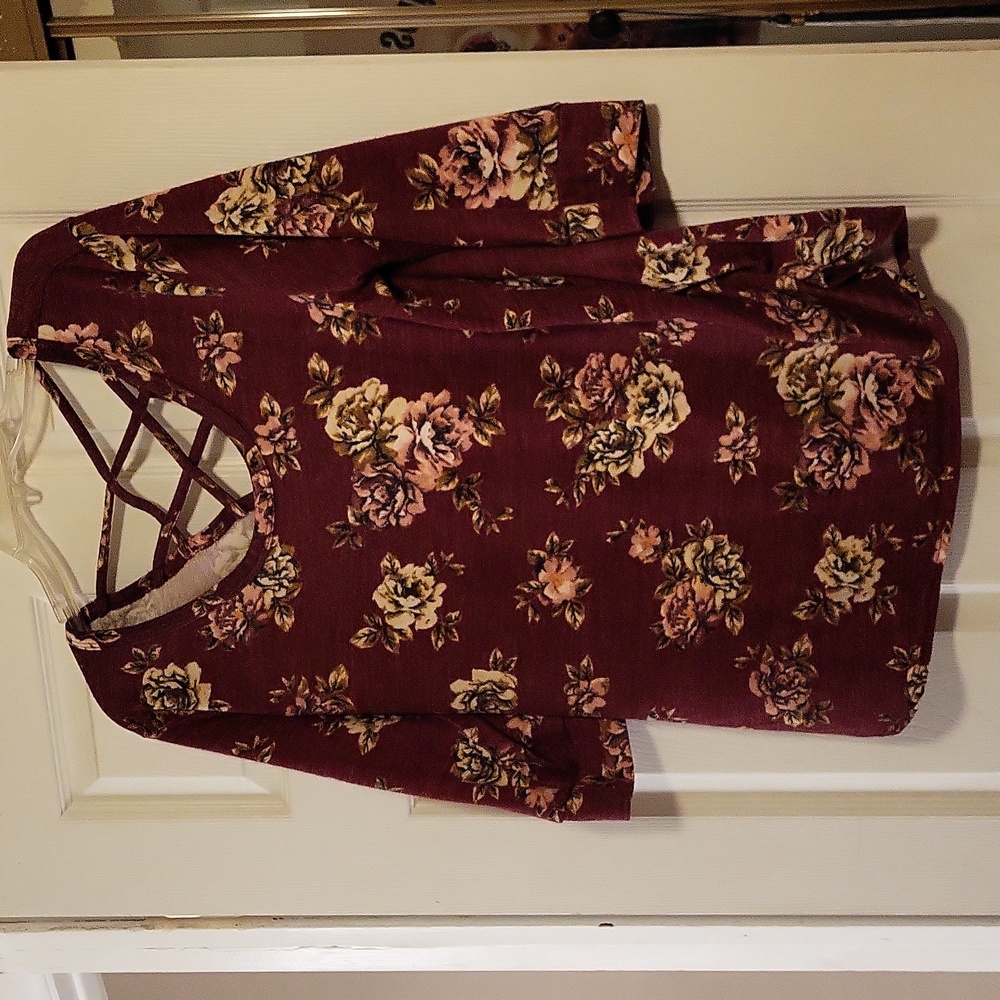Criss cross Top